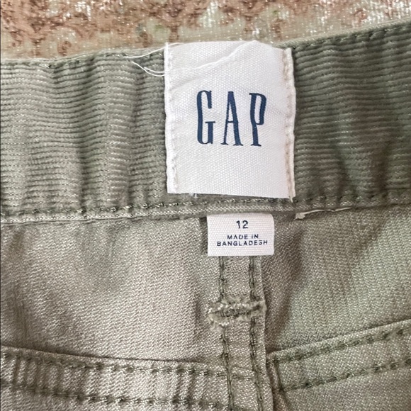 GAP|Sage Green Women's Frayed Corduroy Shorts|Size 12|EUC - Picture 5 of 7